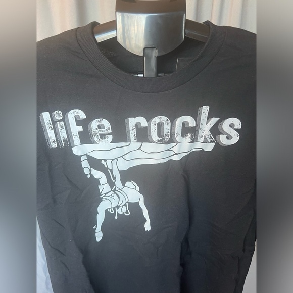 Men’s climbing enthusiast-designed in house by Top Trend Ts - Picture 2 of 4